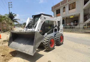 Alquiler de minicargador Bobcat