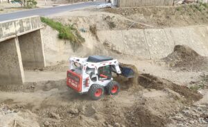 Alquiler de minicargador en Lima